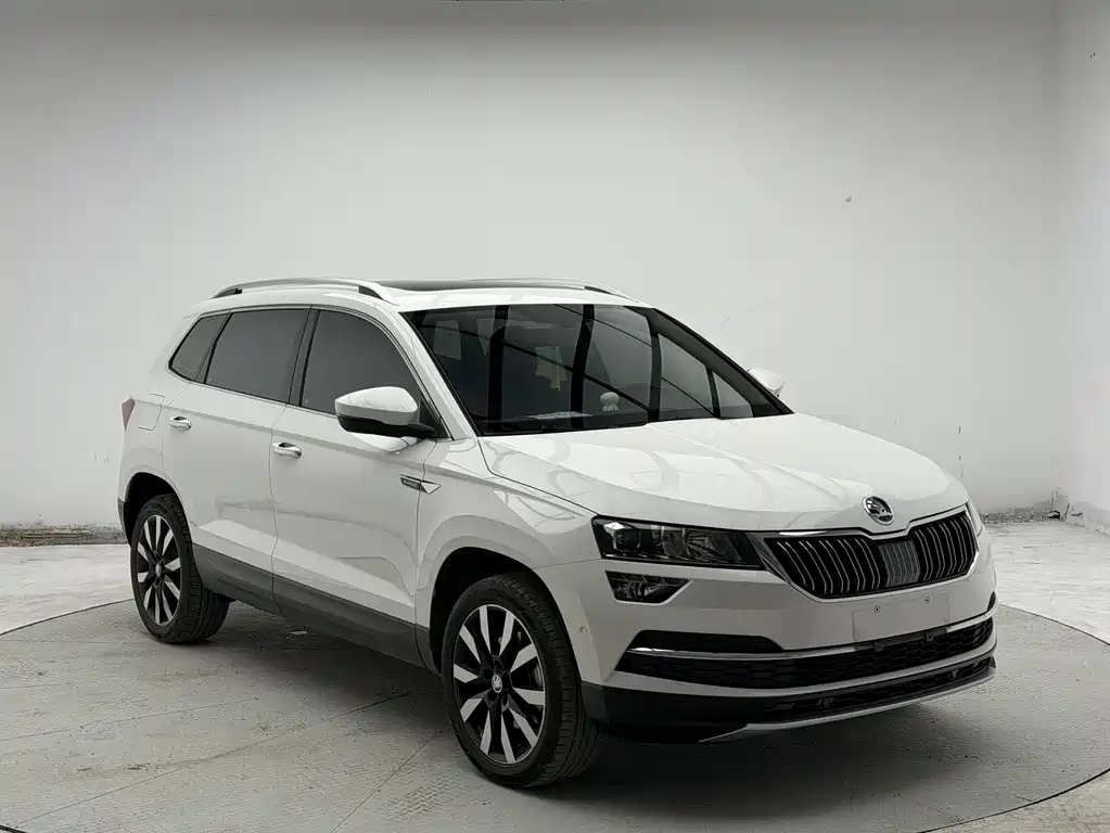 Karoq TSI280 Luxury