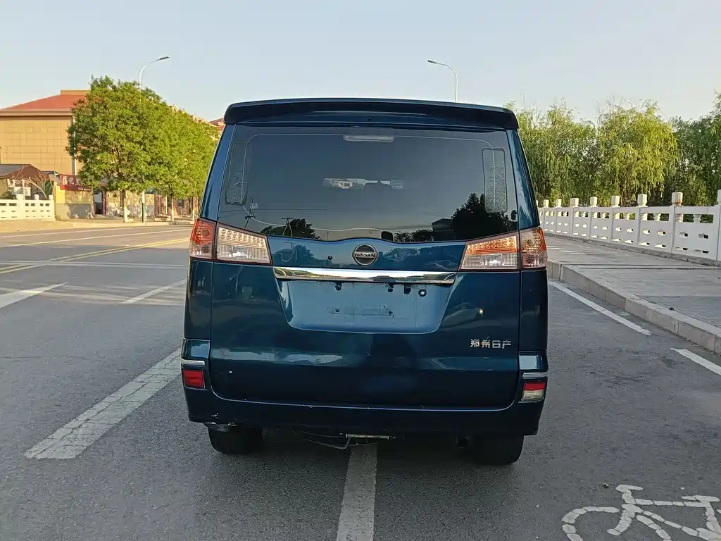 Shuaike 1.6 L Manual Luxury 7-seat