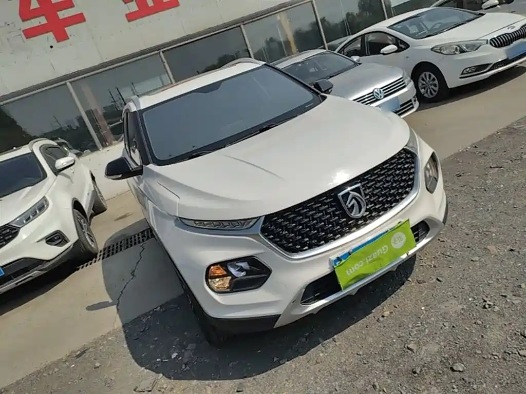 Baojun 510 1.5 L CVT Enjoyment CN-VI