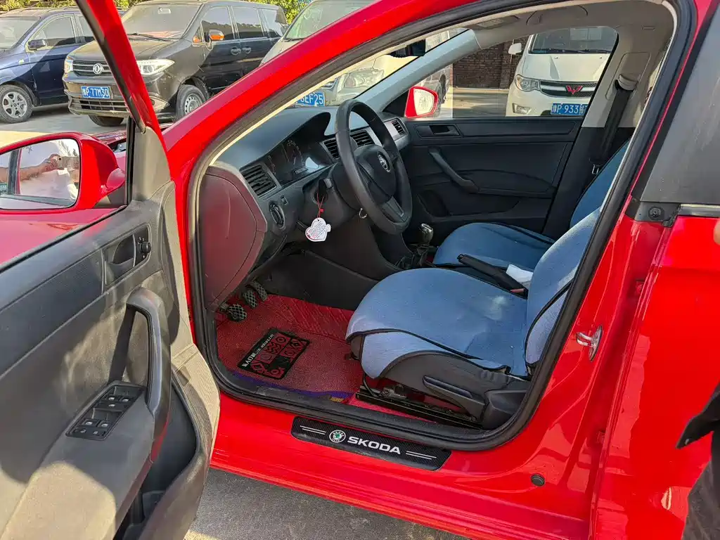 Rapid Spaceback 昕动 2014款 1.6 L 手动乐享版