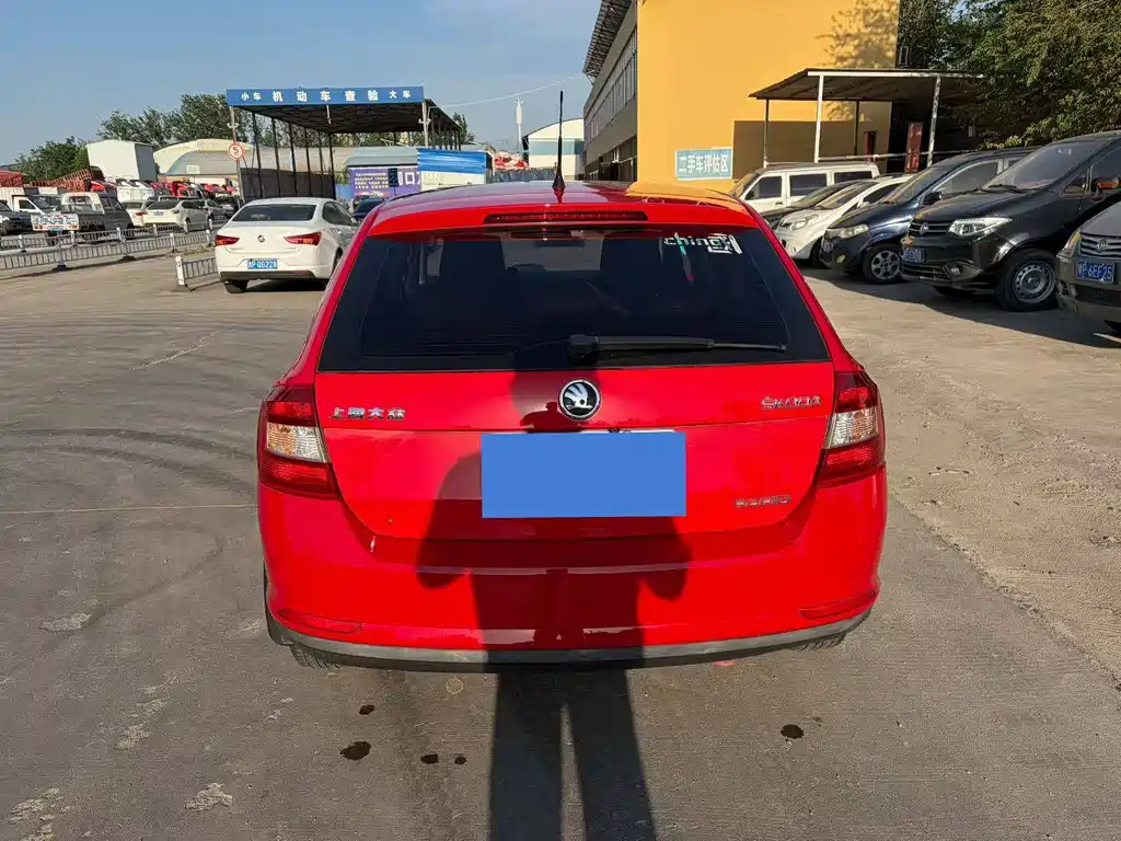 Rapid Spaceback 昕动 2014款 1.6 L 手动乐享版