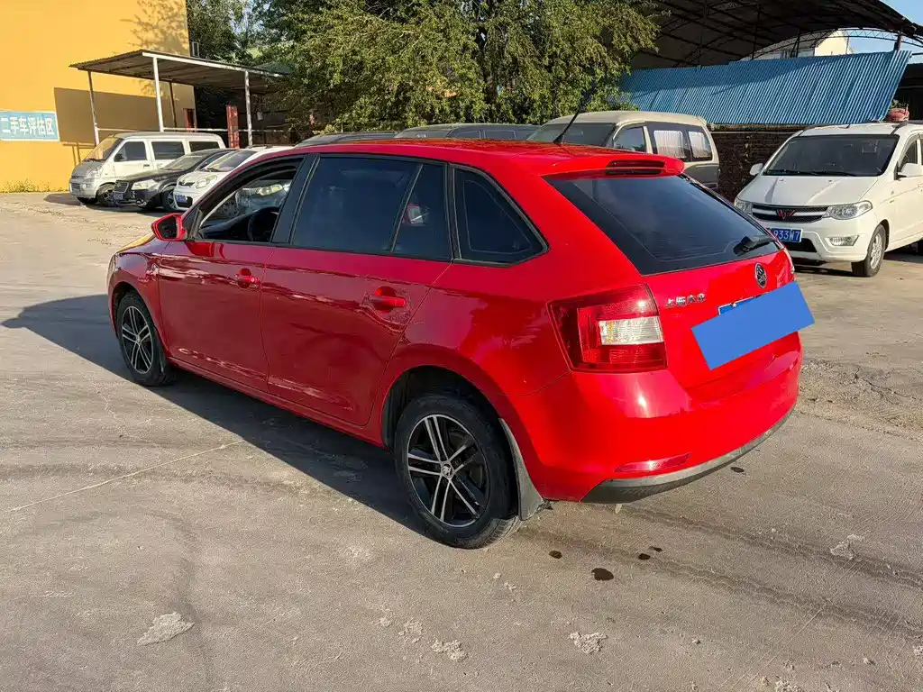 Rapid Spaceback 昕动 2014款 1.6 L 手动乐享版