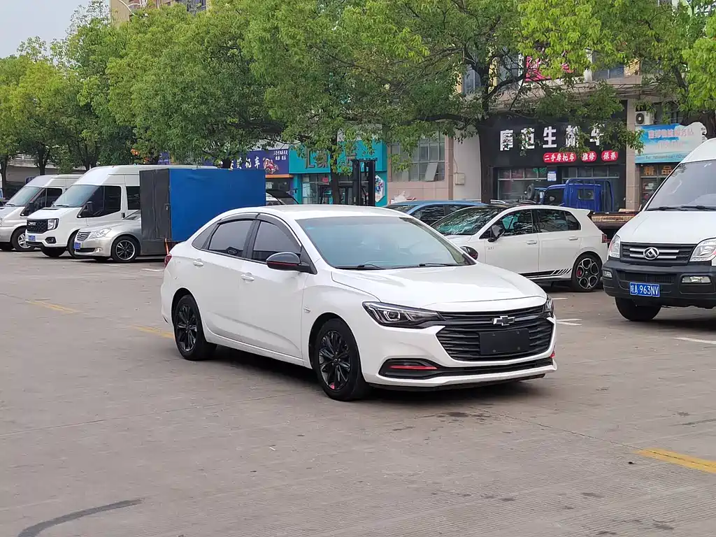 Monza Mild Hybrid Redline 320 T DCT Brisk