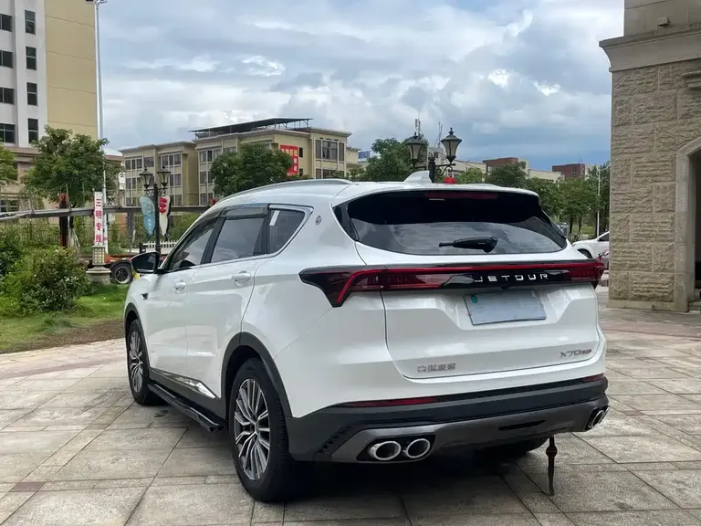 Jetour X70 PLUS 1.5 T DCT Brave PLUS 7-seat