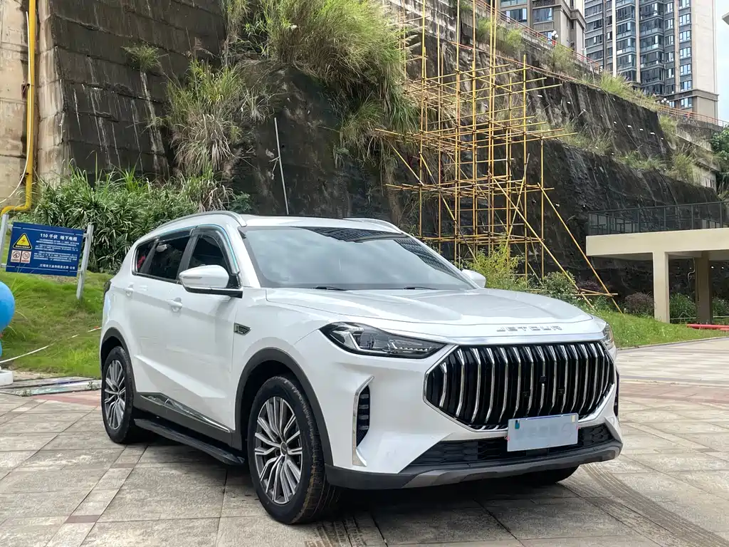Jetour X70 PLUS 1.5 T DCT Brave PLUS 7-seat