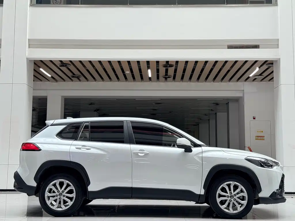 Frontlander 2.0 L CVT Elite