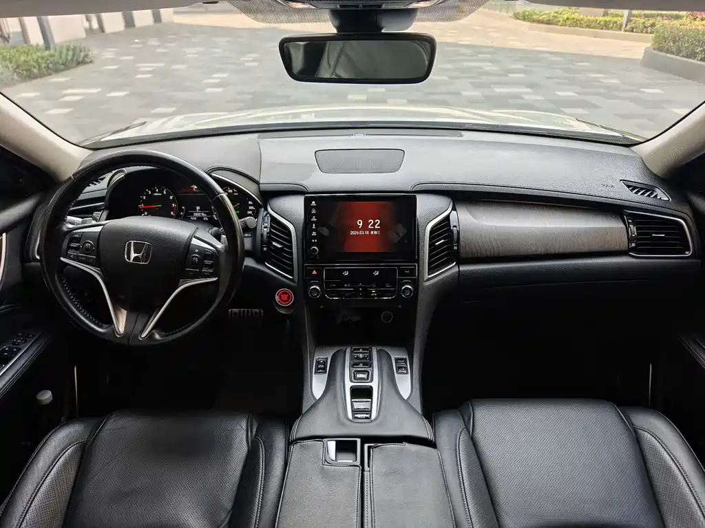 Avancier 370 TURBO 4 WD Premium