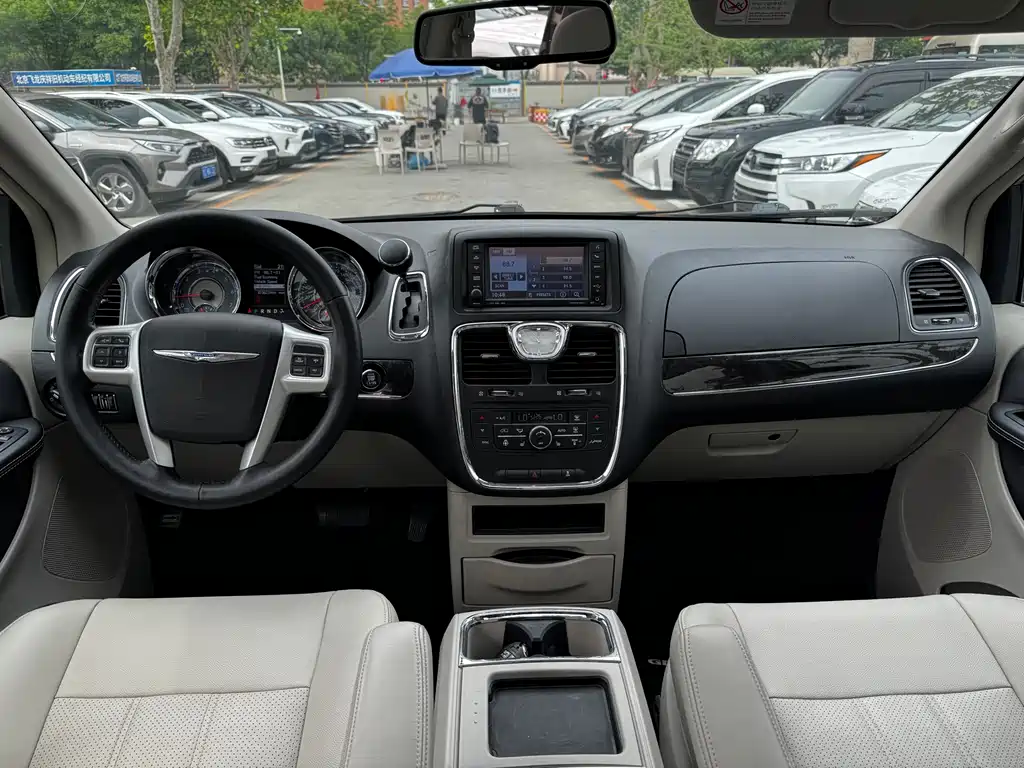 Pacifica (Import) 3.6 L Comfort
