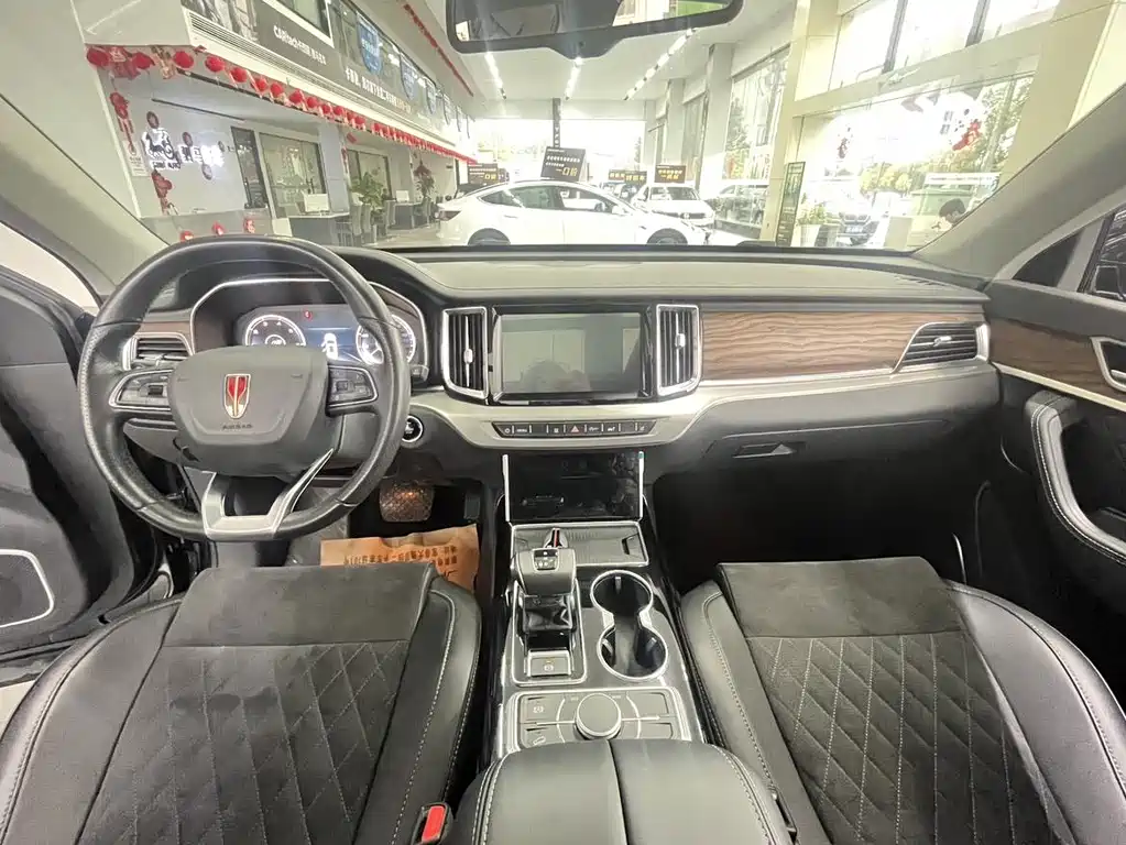 Hongqi HS7 2.0 T DCT 2 WD Connected Flagship Enjoyment 5-seat