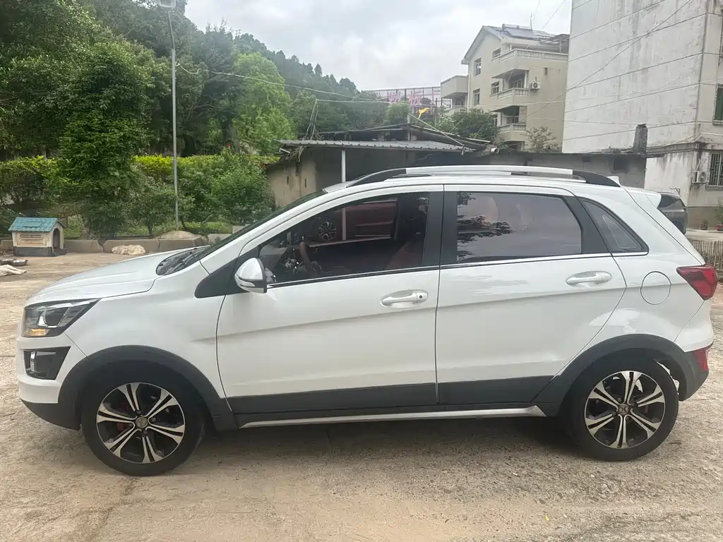Senova X25 1.5 L Manual Elite