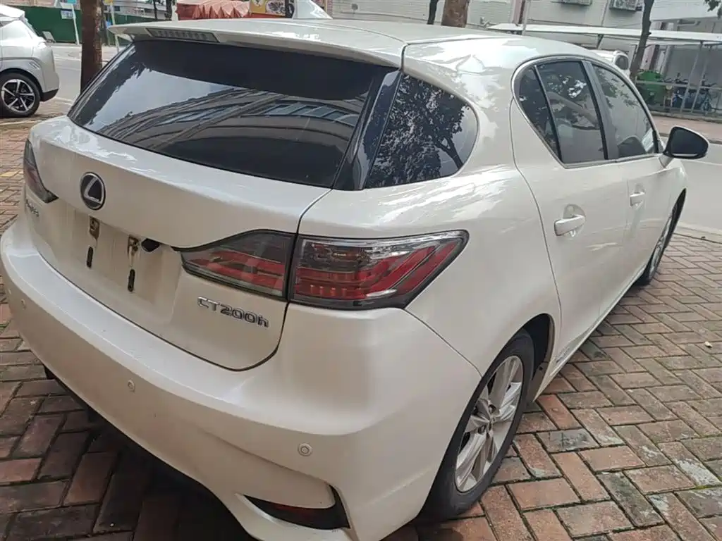 Lexus CT CT200 h Elite Mono