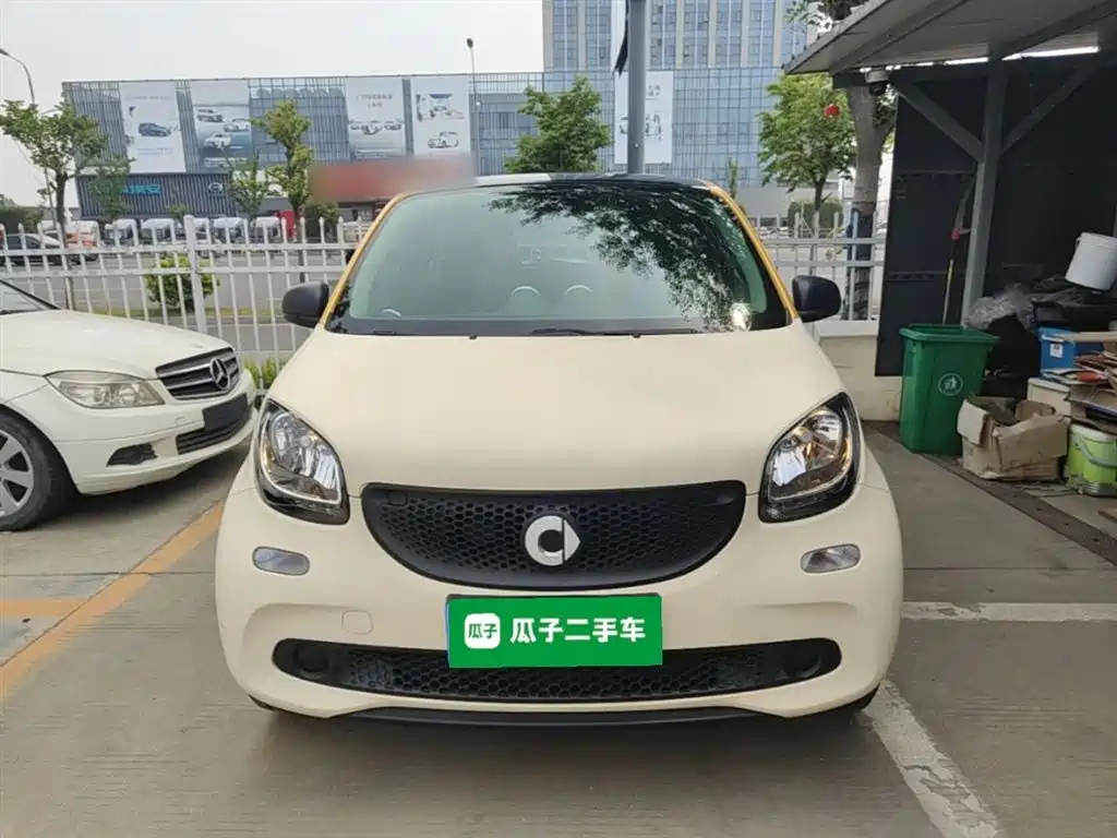 smart forfour 1.0 L 52 kW Agile