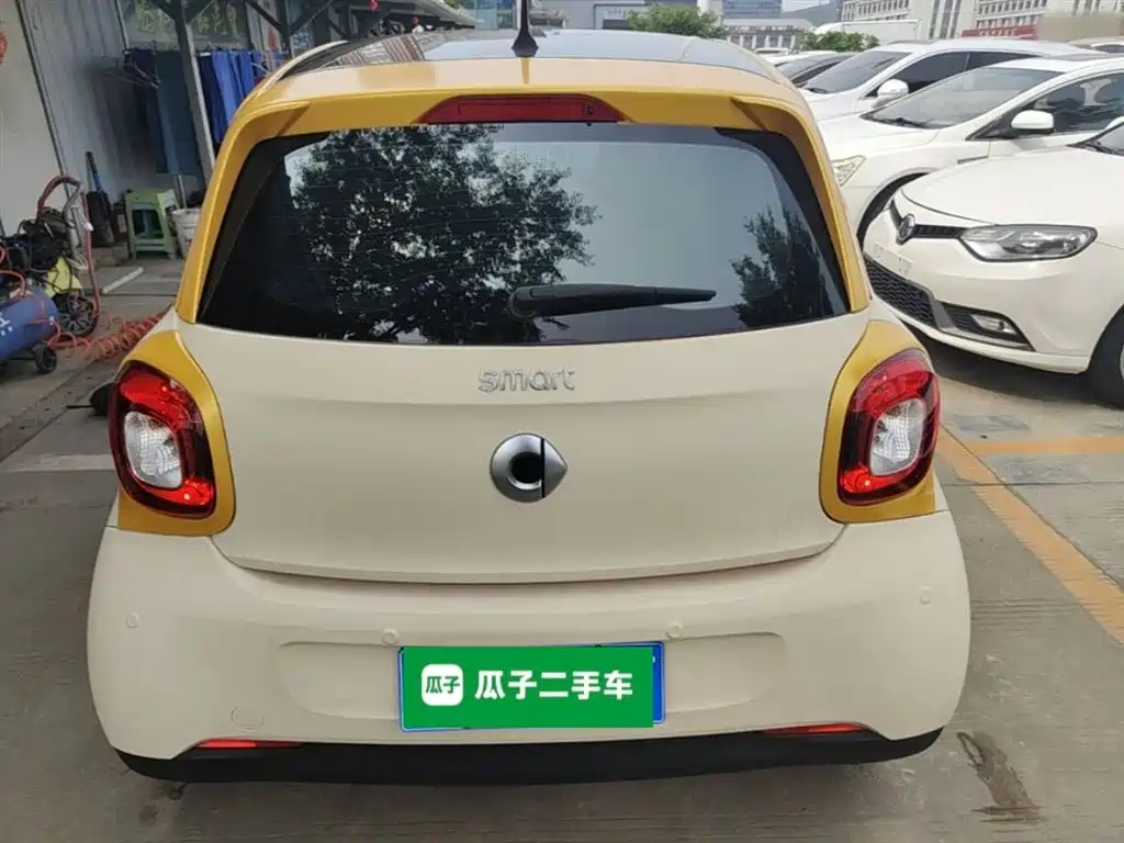 smart forfour 1.0 L 52 kW Agile