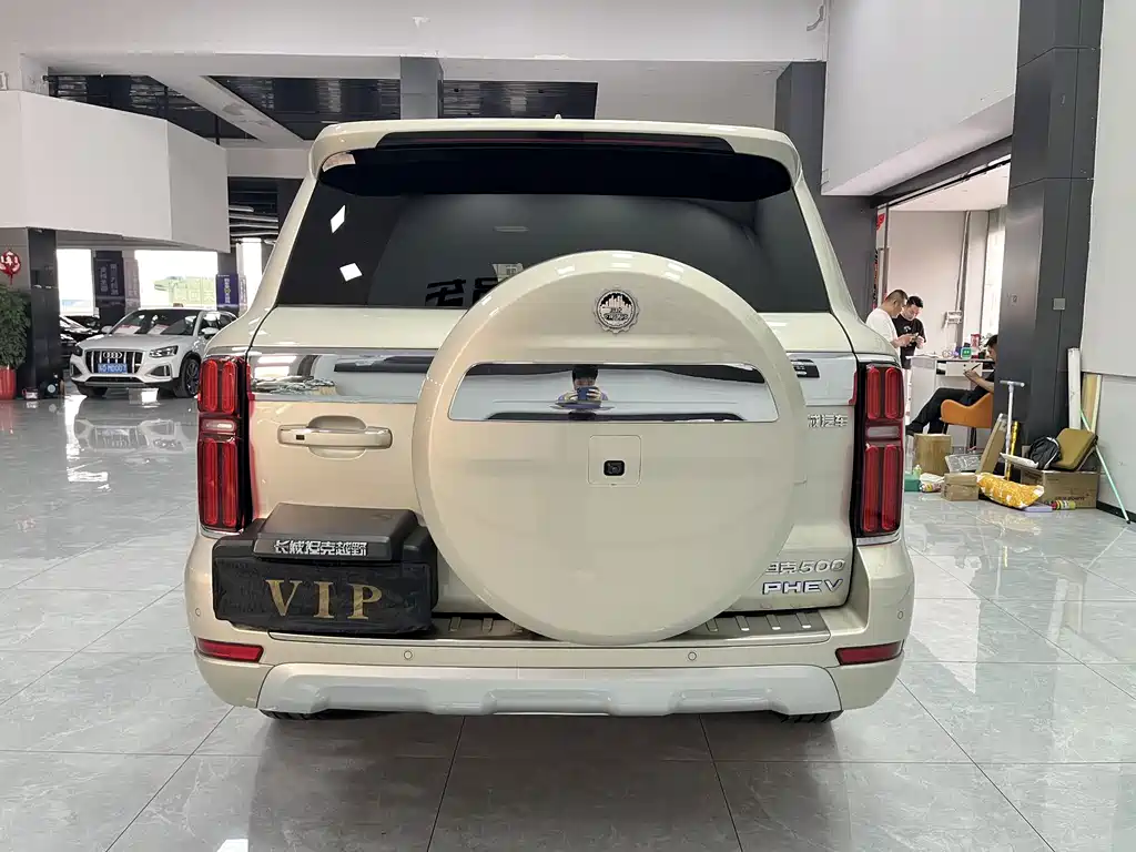 Tank 500 NEV Hi4-T