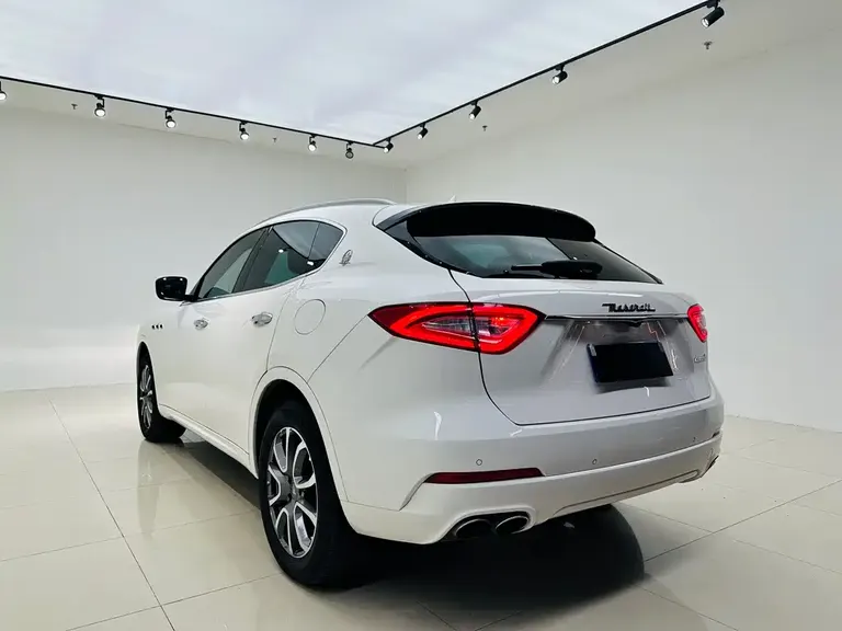 Maserati Levante 3.0 T Standard