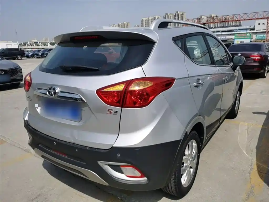 Refine S3 瑞风S3 2014款 1.5 L 手动豪华型