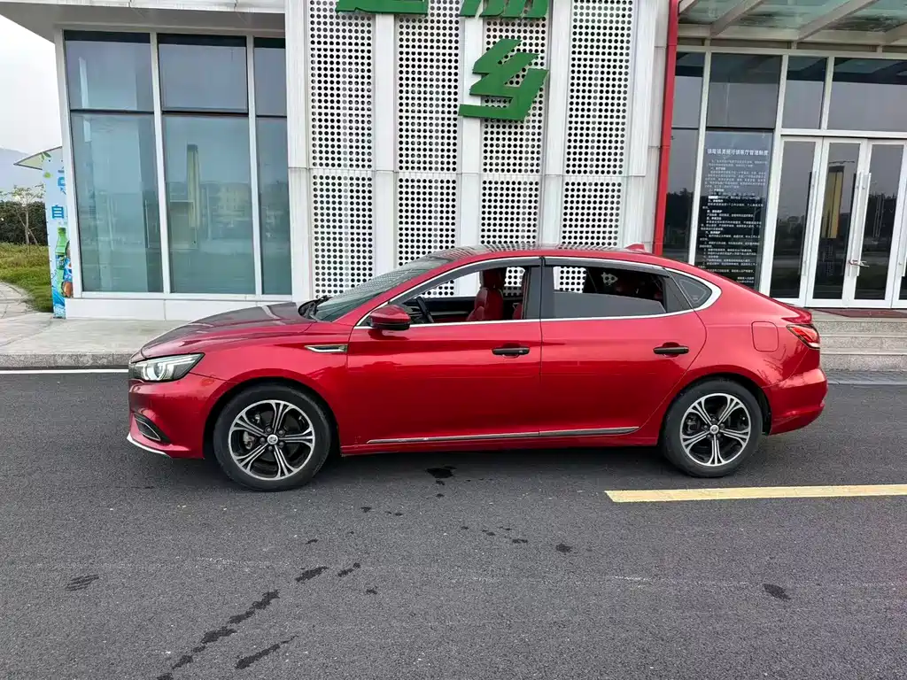 MG6 20 T Auto Luxury Connected CN-V