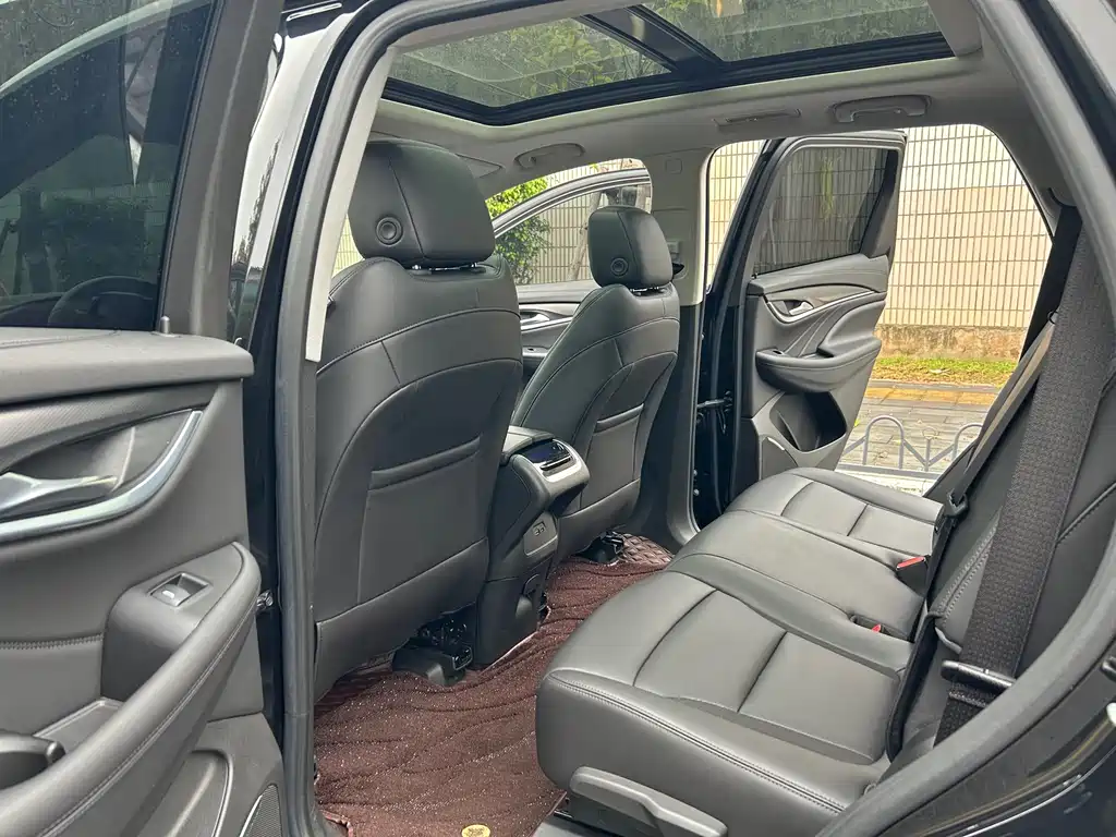 Enclave 28 T 2 WD Luxury