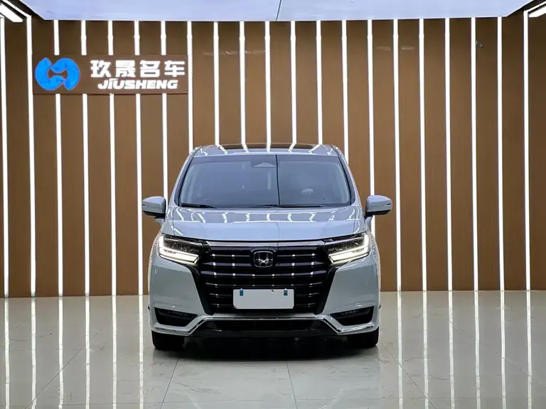 Honda Elysion 2.0 L e:HEV Luxury