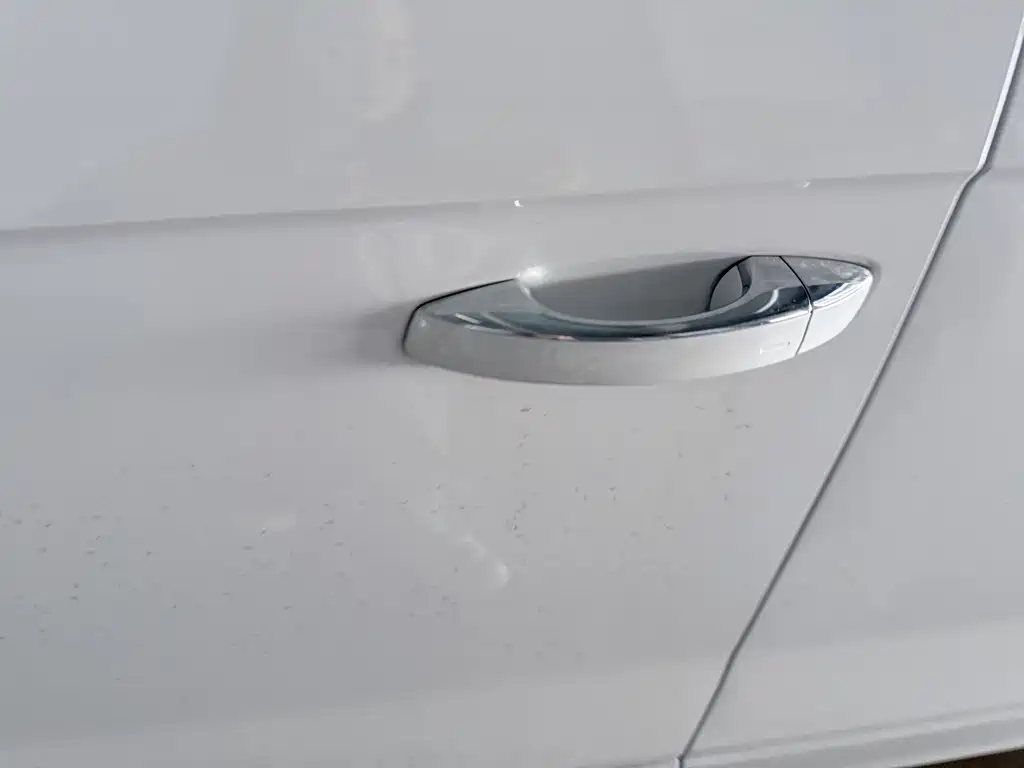 T-ROC 300 TSI DSG 2 WD Starlight