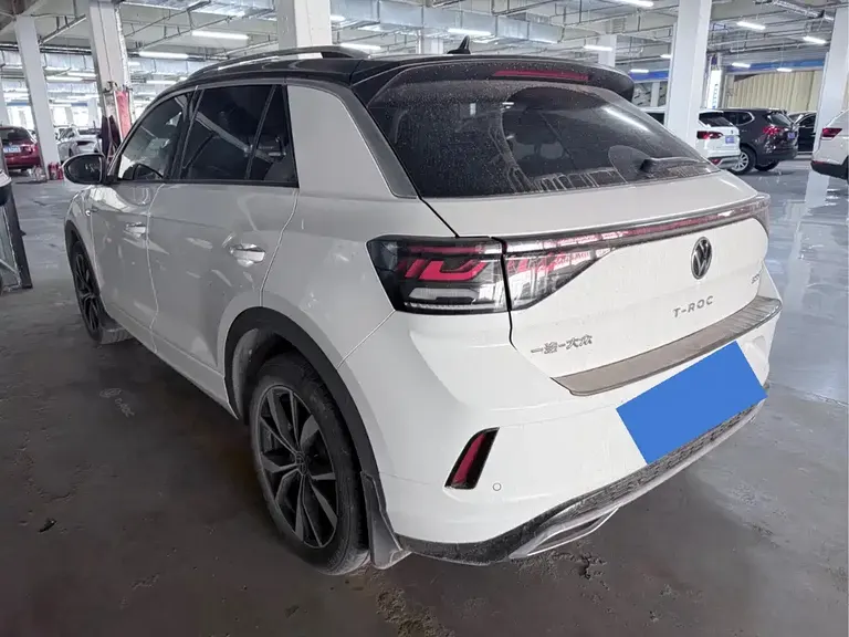 Volkswagen T-ROC 300 TSI DSG 2 WD Starlight