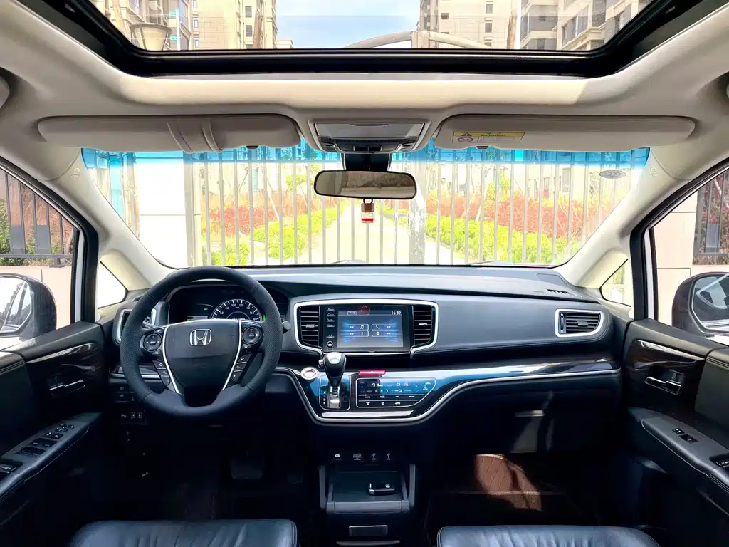 Odyssey 2.0 L Sharp· Premium