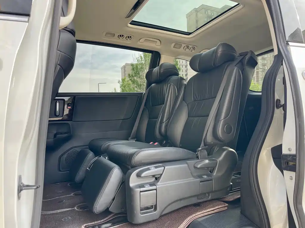 Odyssey 2.0 L Sharp· Premium