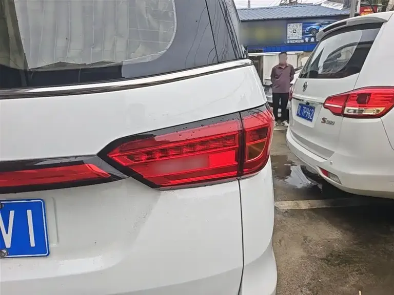Changan 长安欧尚科尚 长安欧尚科尚 2019款 1.5 T 手动精英型 国V