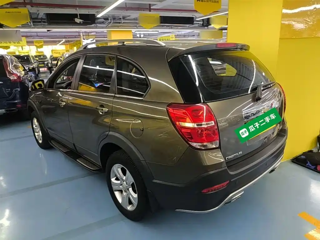 Captiva 2.4 L 2 WD City 7-seat
