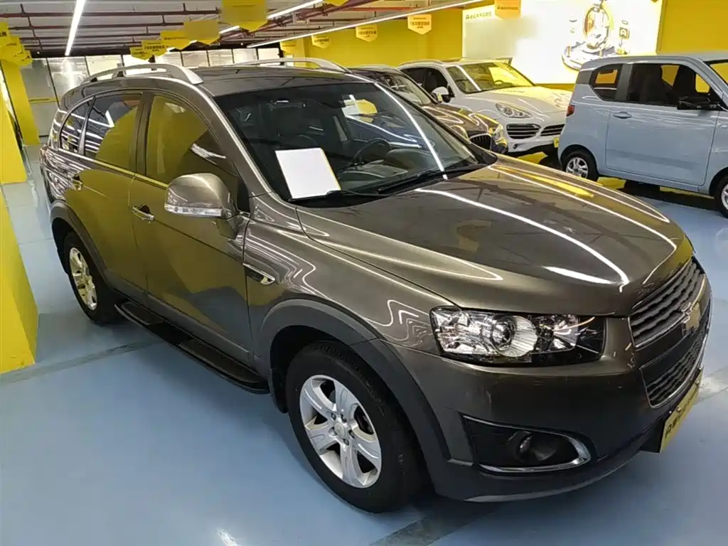 Captiva 2.4 L 2 WD City 7-seat