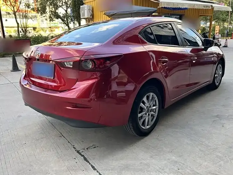 Mazda 3 Axela Sedan 1.5 L Auto Comfort CN-V