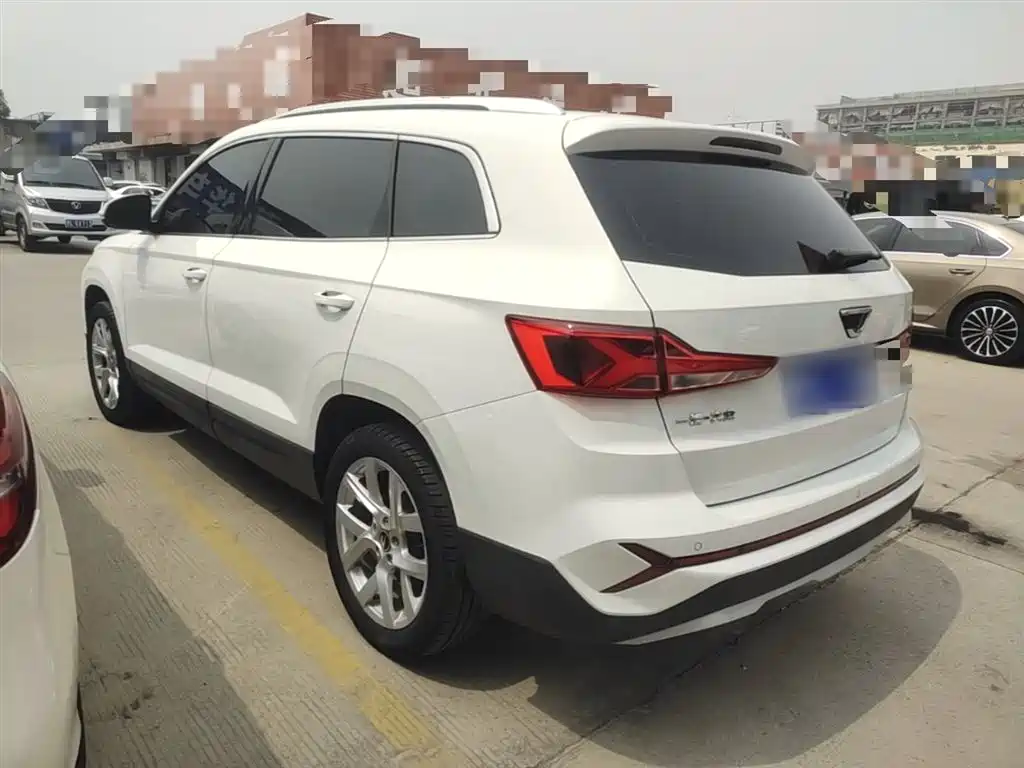 Jetta VS7 280 TSI Auto Progressive