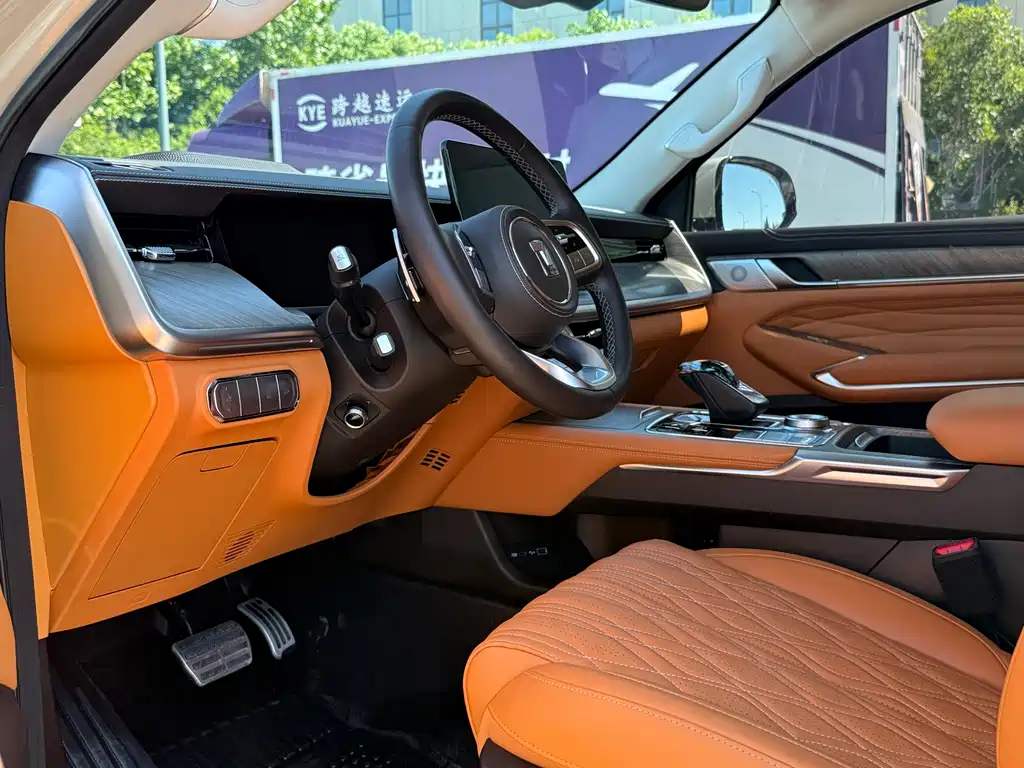 Tank 500 3.0 T Business Realm 5-seat