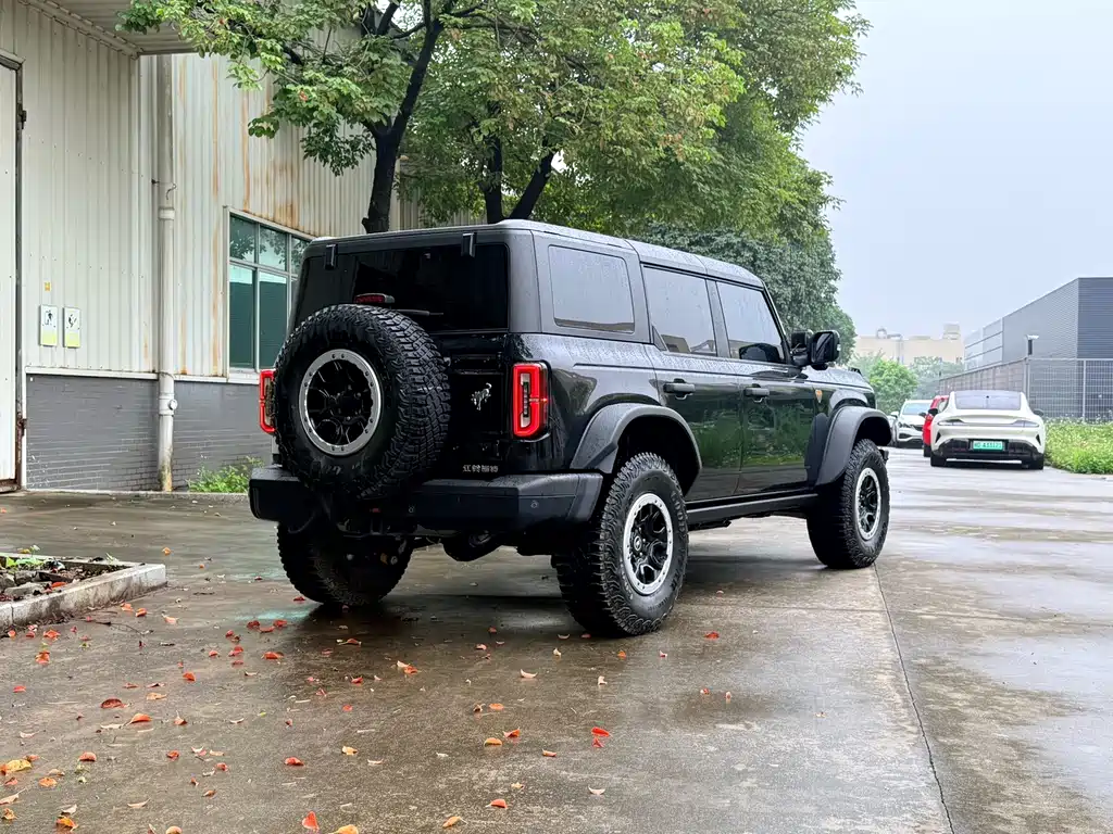 Ford Bronco 2.3 T Badlands