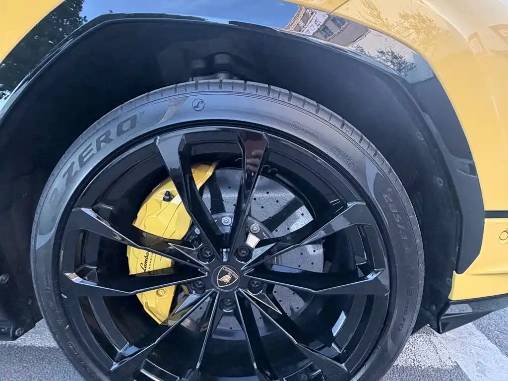 Urus 4.0 T V8 S