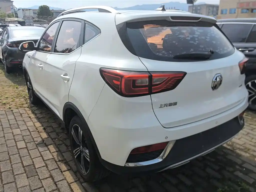 MG ZS 1.5 L Auto Luxury CN-V