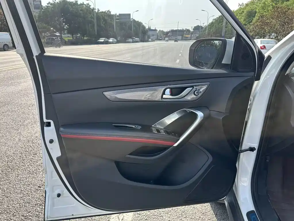 Changan CS55 1.5 T Auto Vivid Color