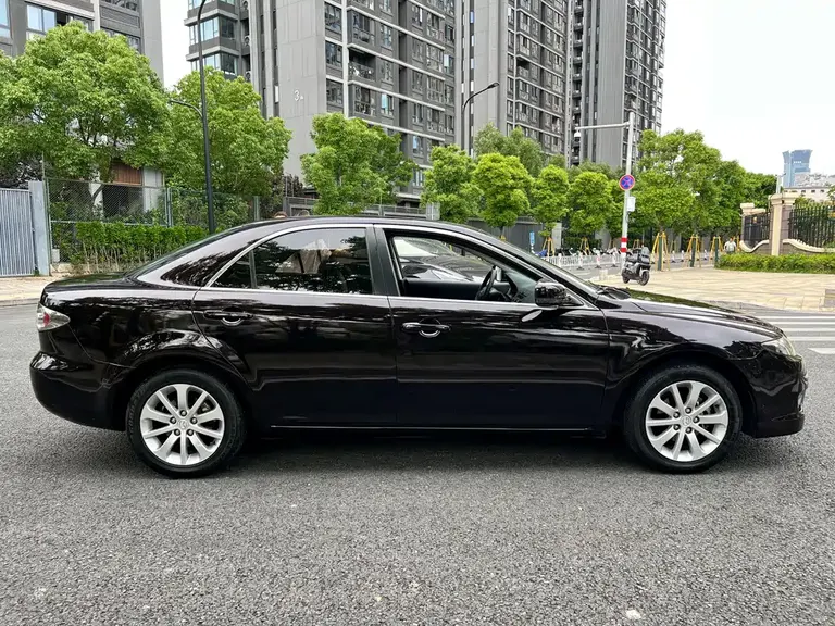 Mazda 6 2.0 L Auto Fashion