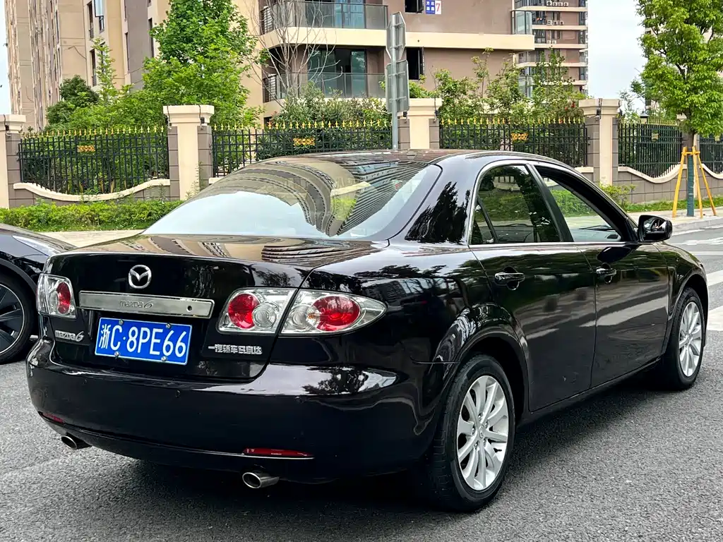 Mazda 6 2.0 L Auto Fashion