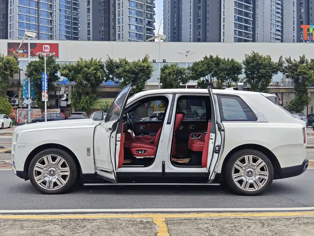 Cullinan 4-seat