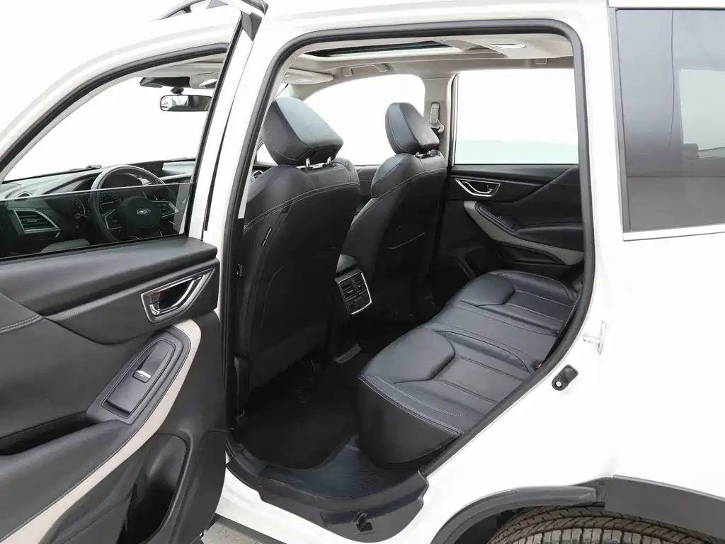 Forester 2.0 i AWD Luxury EyeSight