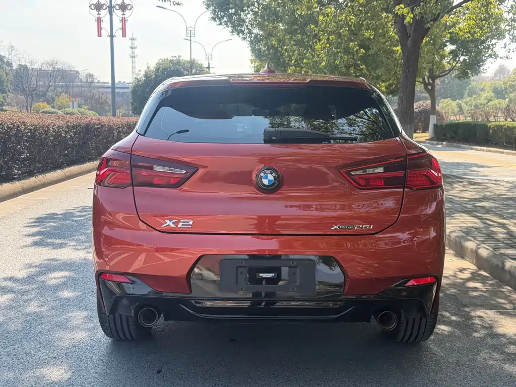 BMW X2 sDrive25 i Night