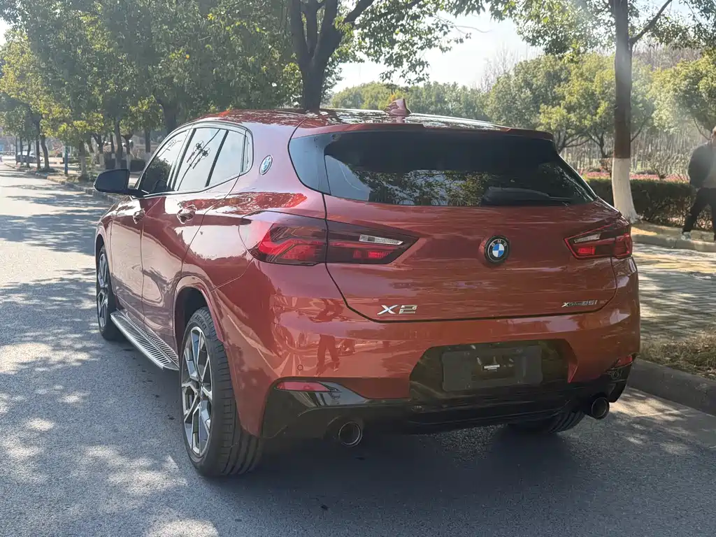 BMW X2 sDrive25 i Night