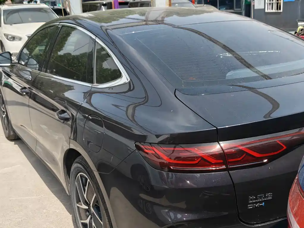 Qin L DM-i 120 KM Transcend