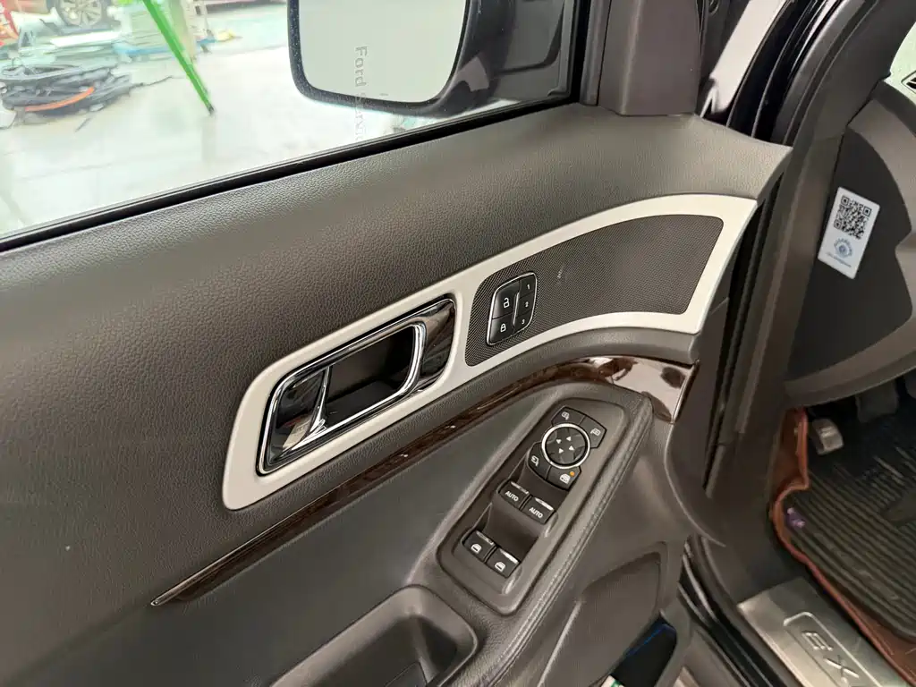 Explorer (Import) 3.5 L Premium