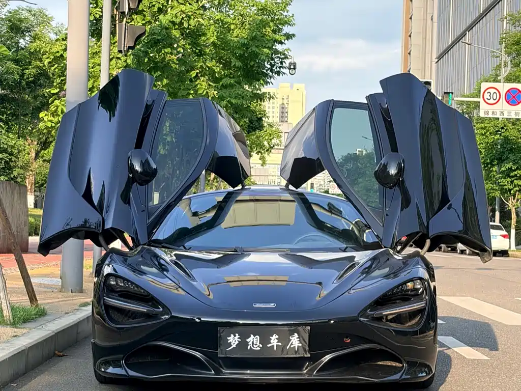 McLaren 720 S 4.0 T Coupe