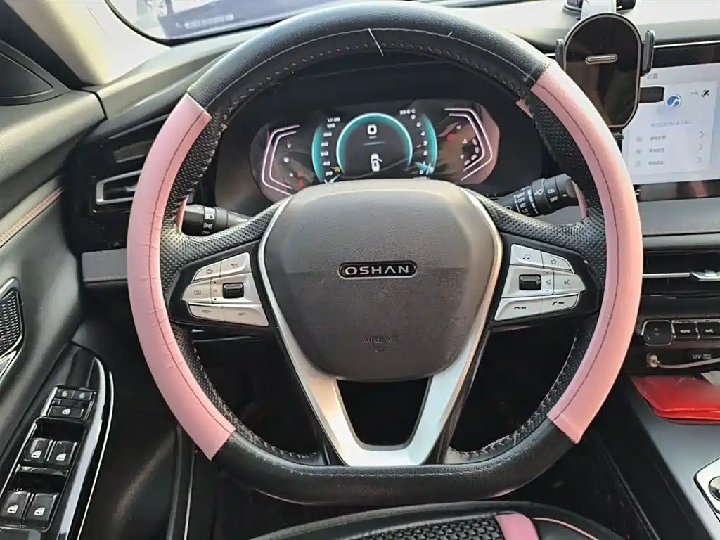 Changan Oshan X7 PLUS 1.5 T Blue Whale Auto Luxury