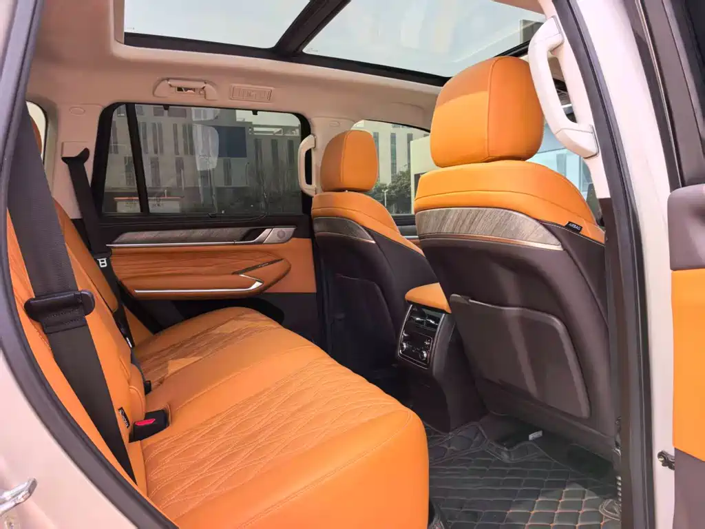 Tank 500 3.0 T Sport Realm 5-seat