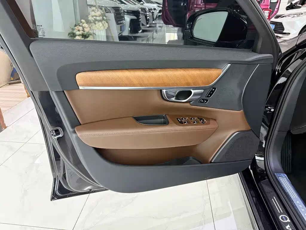 Volvo S90 B5 Smart Ease Luxury