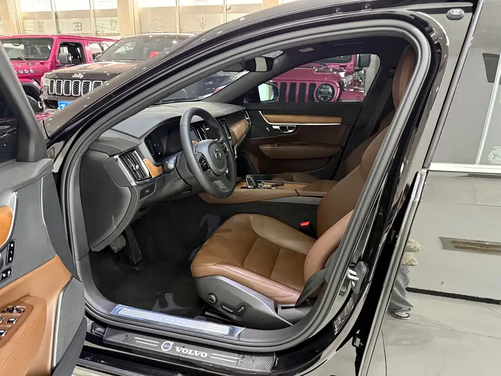 Volvo S90 B5 Smart Ease Luxury
